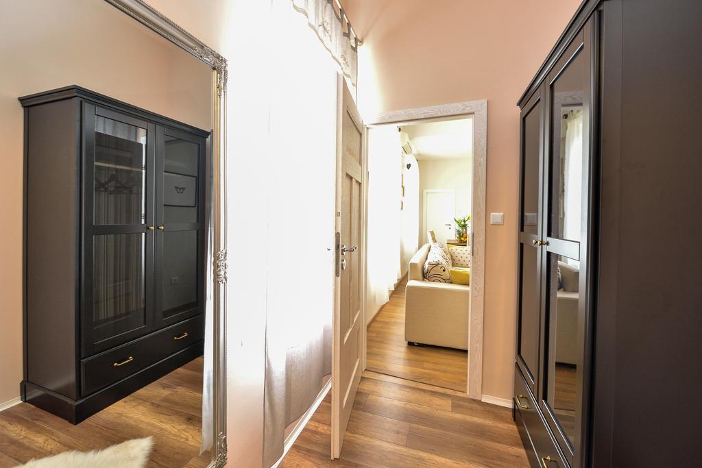Apartments Fontana Задар Екстериор снимка