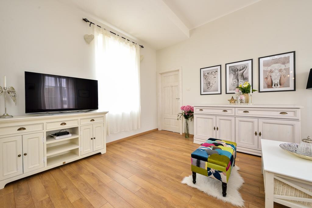 Apartments Fontana Задар Екстериор снимка