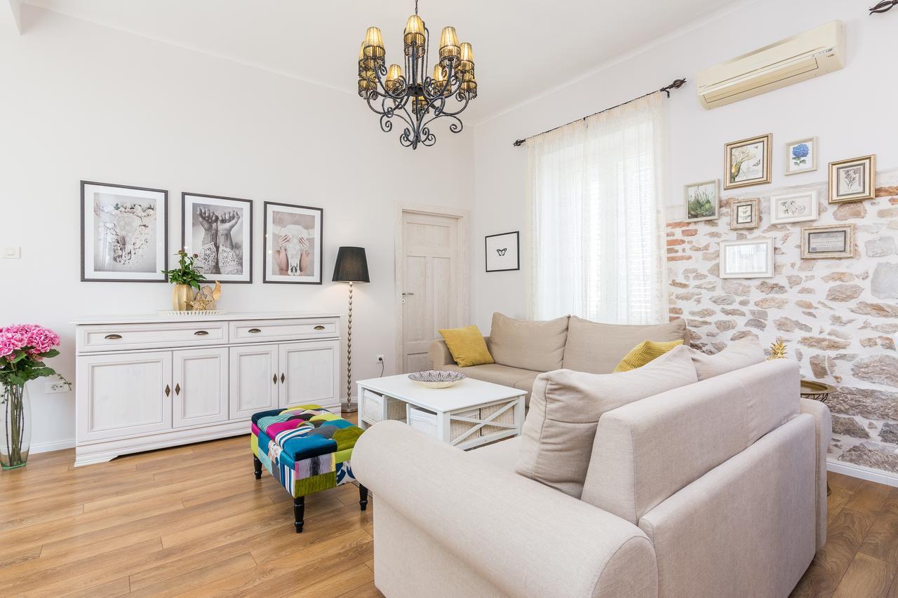 Apartments Fontana Задар Екстериор снимка