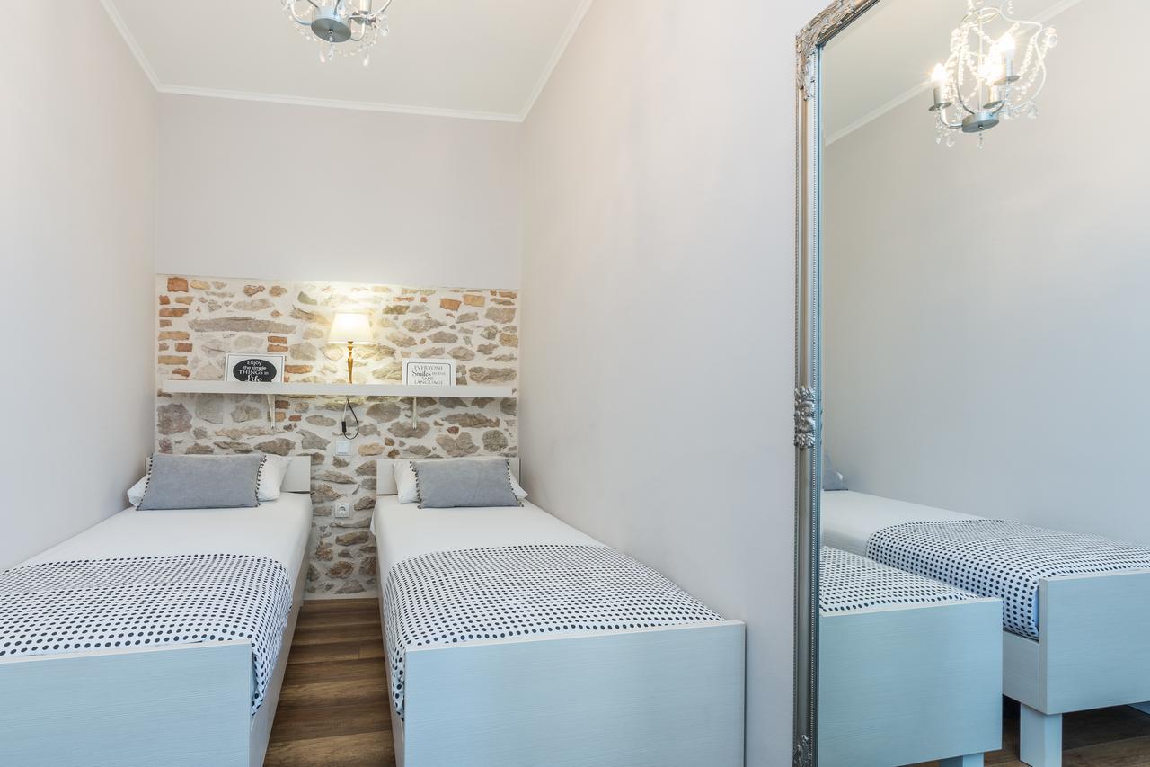 Apartments Fontana Задар Екстериор снимка