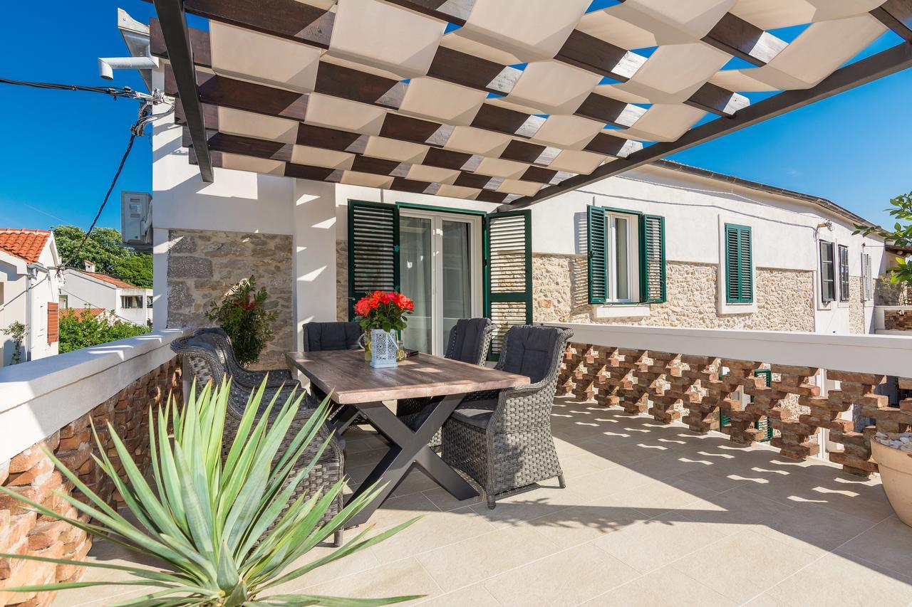 Apartments Fontana Задар Екстериор снимка