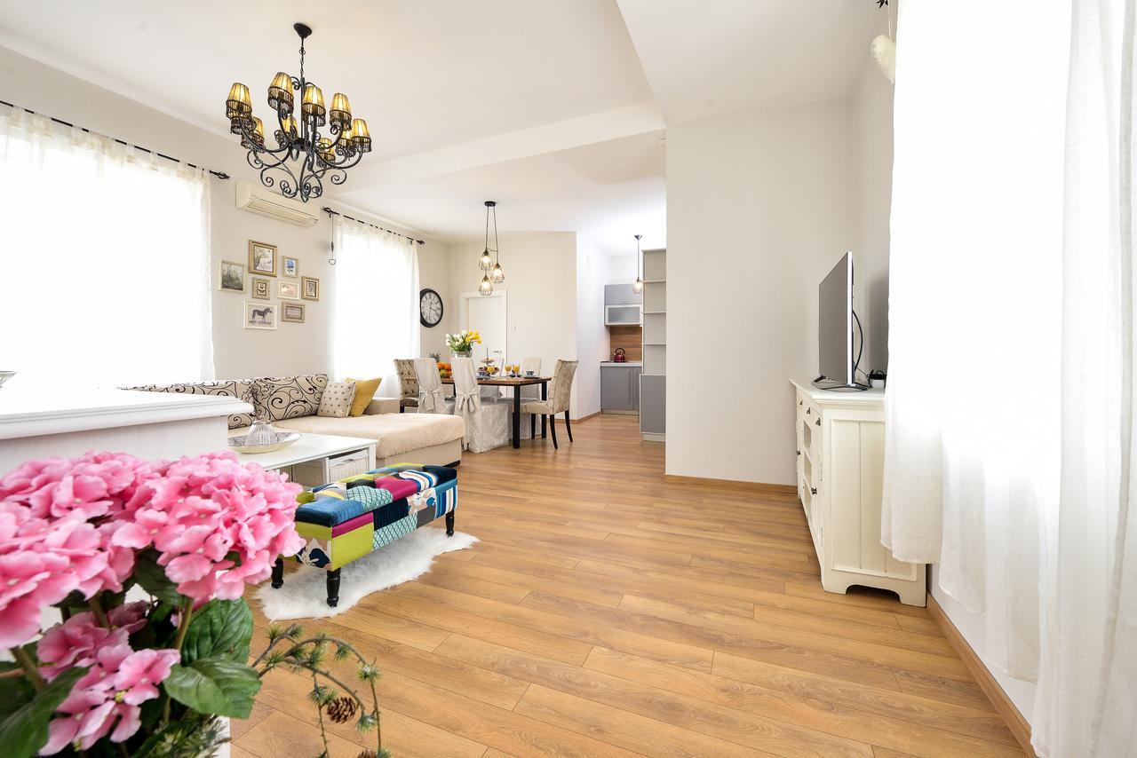 Apartments Fontana Задар Екстериор снимка